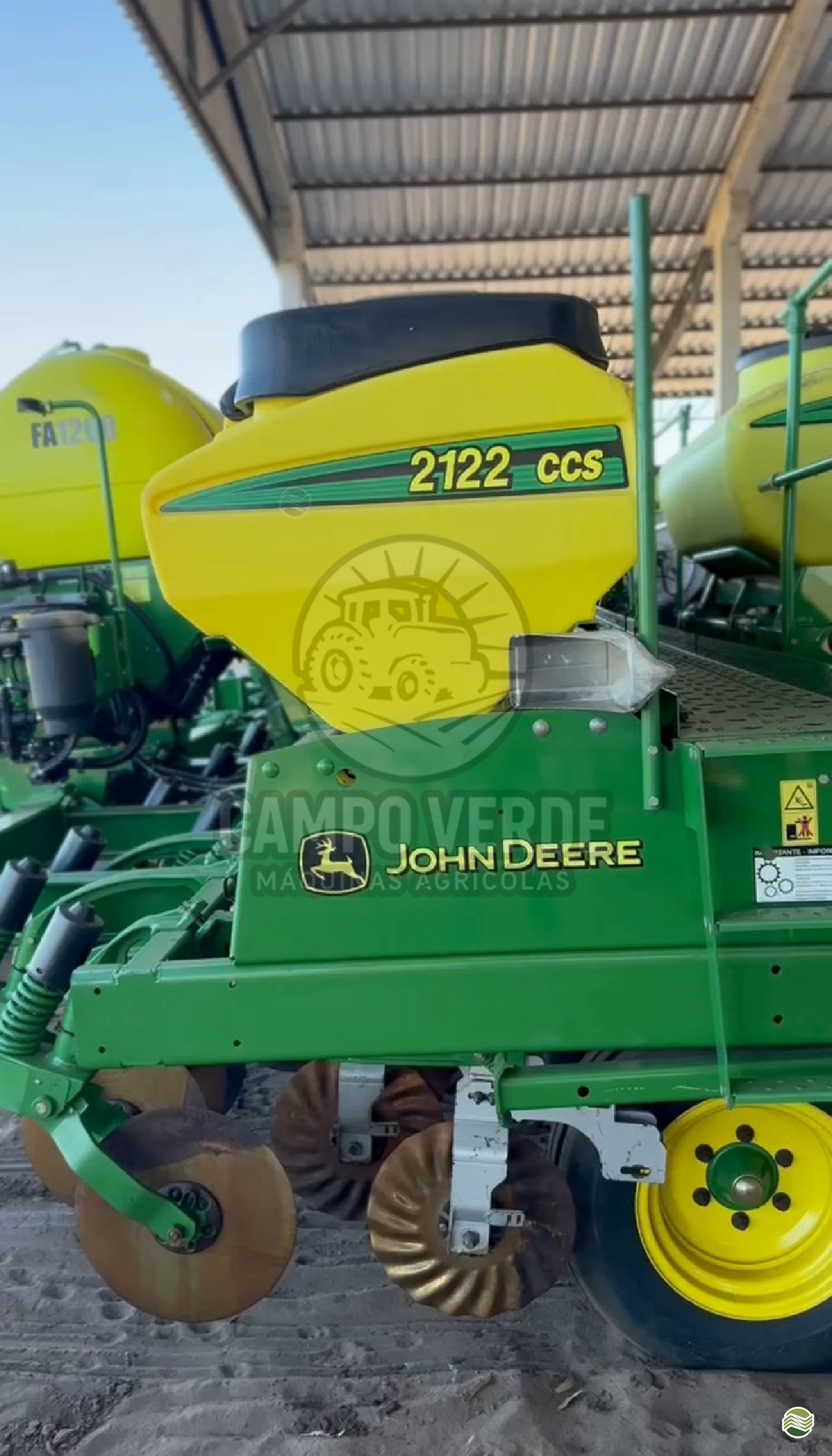 PLANTADEIRA JOHN DEERE PLANTADEIRAS 2122 Campo Verde Máquinas Agrícolas CAMPO VERDE MATO GROSSO MT